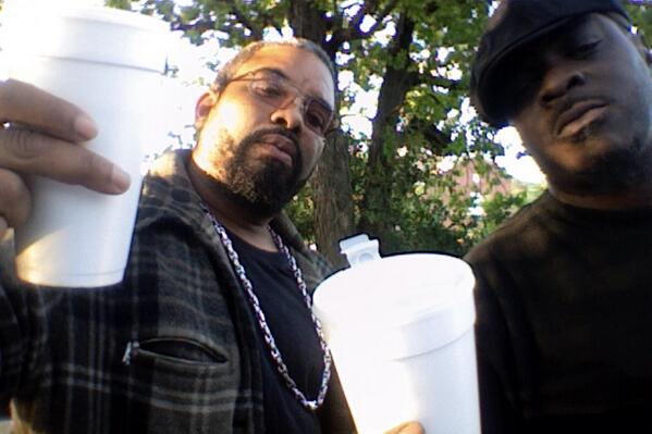 CgheeBroTonyMac's tweet photo. Fw: @RaynardEnt: @PitDogKnuckles &amp; @CgheeBroTonyMac in here #sippinontaste !!! http://t.co/MVhJyOjF5t