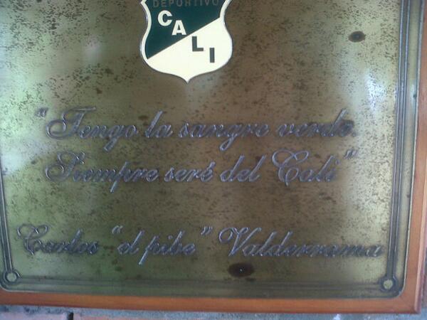 AlejoVergara88's tweet photo. Grande!! #CarlosElPibeValderrama http://t.co/AgVqLmGuGA