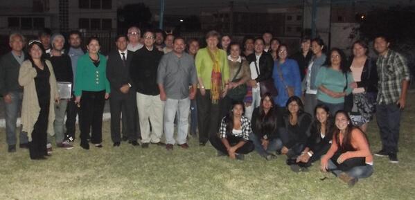 ChoqueRodriguez's tweet photo. @UDMArica Cóctel de bienvenida alumnos, año académico 2013!! http://t.co/XVeNIaimSt