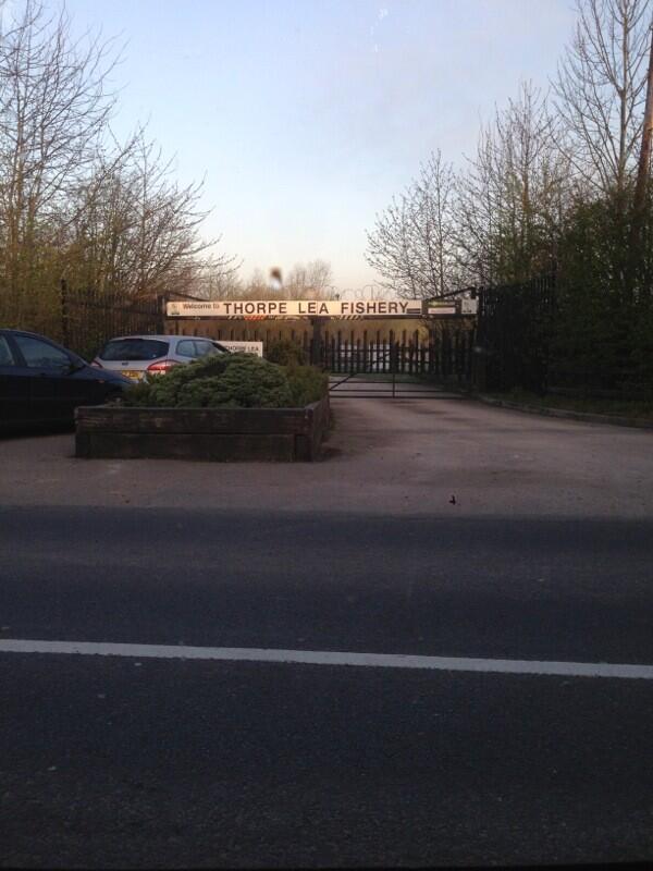 Hurry up!! Lol #thorpe #lea #thorpelea #carp #carpcatchingmachine #CarpFishing