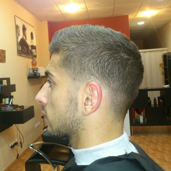 peluqueriamoga's tweet image. Corte de pelo de @Alvaro_Vadillo #cortede pelo#haircut#cortedecaballero#fiber#barbershop#barbersevilla#tendencia