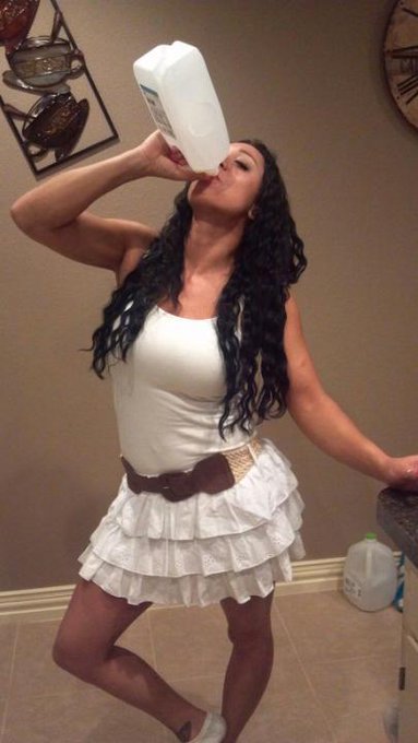Mmmmmmm, milk. Does the body good! http://t.co/fYamZFFZxb