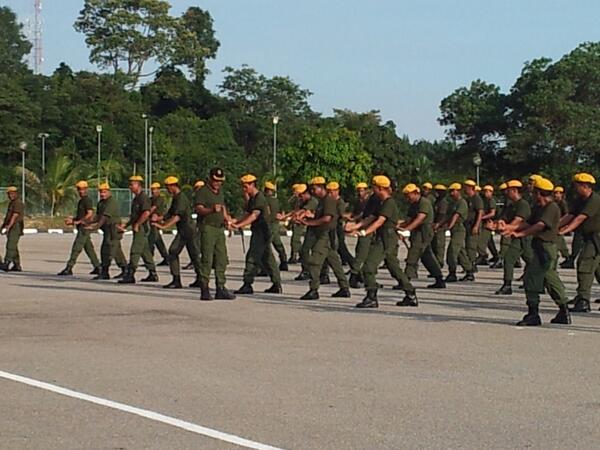 sarinarahimm's tweet photo. Pasukan Sukarelawan Malaysia @relamalaysia bersedia menjaga &amp; mempertahankan negara Malaysia #RBS @RELAMelaka http://t.co/BEjrTTsTcP