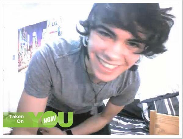 abaighbarlow's tweet photo. I took a snapshot of Jose_Aguilar  (@JosexAguilar) on @younow! COME SEE IT LIVE! @becca_bare http://t.co/fUUSSlKpLo http://t.co/OxbV1vGihg