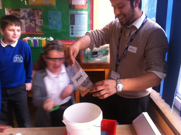 DeansfieldSci's tweet photo. It all ends with a big splash!!! http://t.co/SjFxLDU0XK