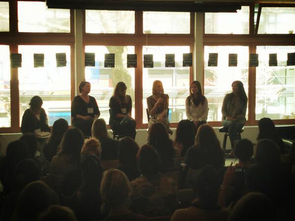 HIGHLINEvcNews's tweet image. #GLAlumni @ePACTnetwork founders at #FoundersVan talking about starting up