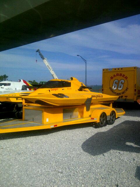 Daniel_V_V's tweet image. H66 patiently awaits under the causeway @SailfishRegatta