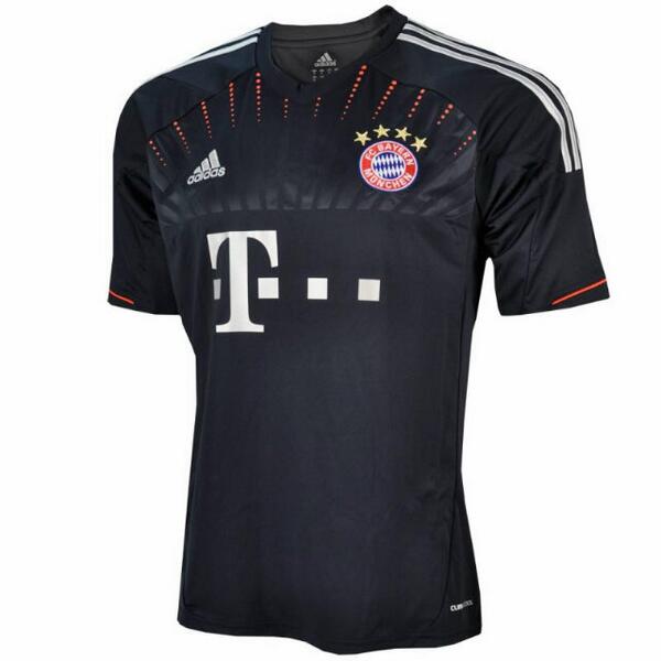 terbawaarus's tweet photo. PO Kaos Bola/Jersey dg harga yg Fantastik @115rb utk kostum tahun ini @125rb utk kostum th mendatang Pin : 2a5cec58 http://t.co/eUMI3UXwbr