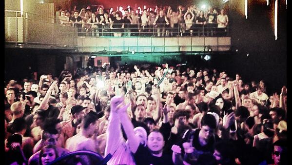dj_angerfist's tweet photo. Merci Lyon! That was just perfect! 😃👏🔊 http://t.co/qNJAsxLH3o