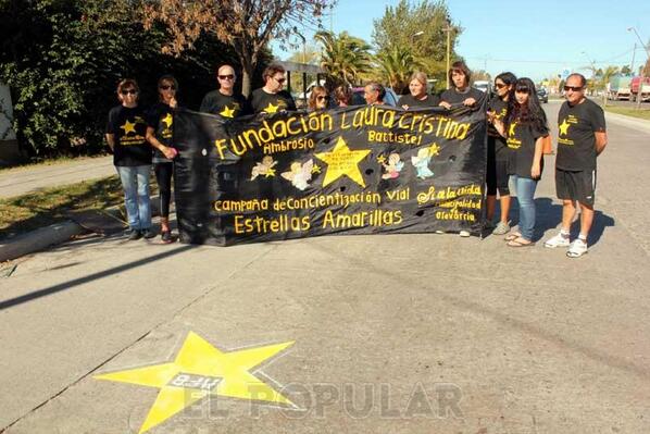 lucastorresok's tweet image. Pintaron dos nuevas estrellas donde ocurrieron accidentes fatales @EstrellasArg elpopular.com.ar/moviles/nota.h…