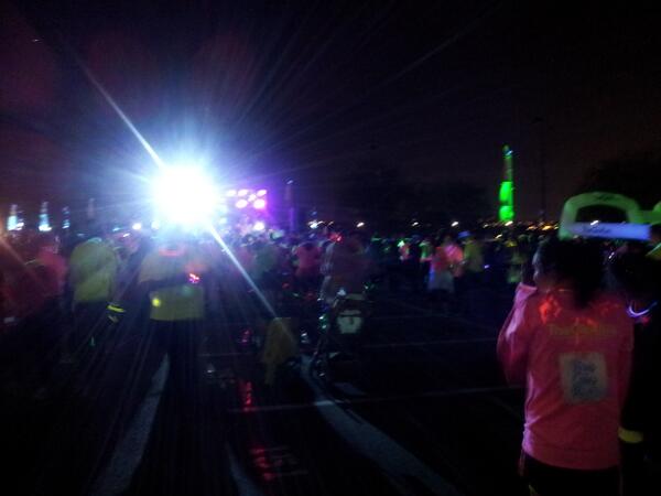 stevendotharris's tweet photo. The Glo Run @ National Harbor http://t.co/y5ju8BNmOL