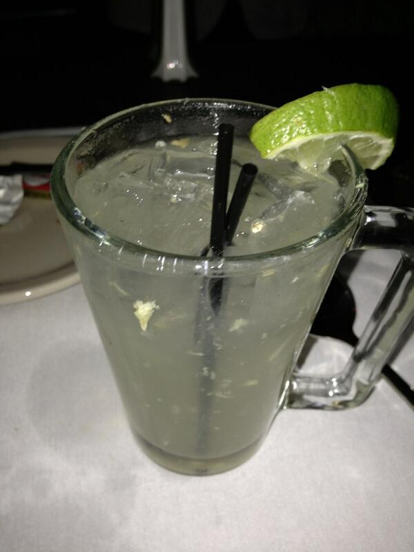 AlexReser's tweet photo. @Zack_Reser Moscow mule in PDX... Where's the copper... #Vail http://t.co/m2euEQaKOG