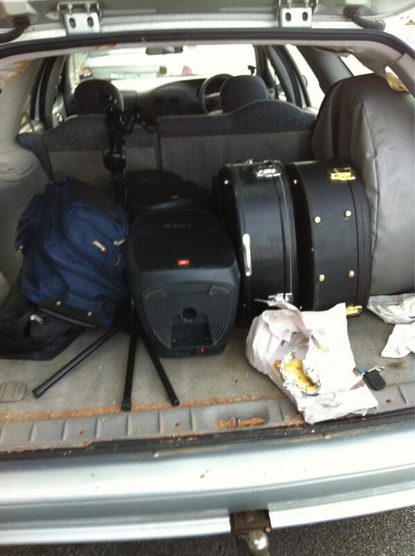 SimonTrist's tweet photo. On my Way to The Bay!!
-Live Acoustic Music- 
From 5!! http://t.co/KXVBnjko4s