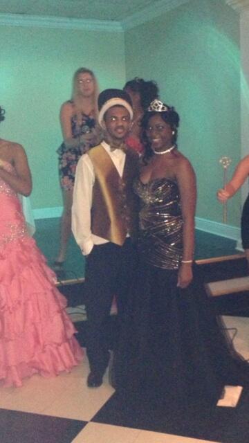 KLevyMusic's tweet image. Prom king and my queen... Senior prom... #2k13 #GetMeDoe