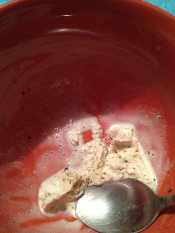 NelliiJean's tweet image. This is why I'm fat. #2amSnack #CookiesandCream