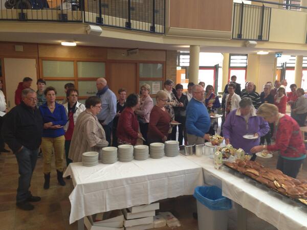 LionsClubBorne's tweet photo. Hier doen we het voor. Vrijwilligers in Borne, dank voor uw inzet! http://t.co/cus72H58oi