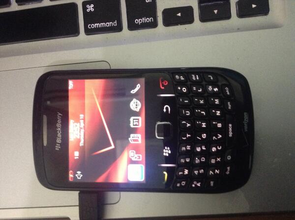 orderibanez's tweet photo. Jual : Bb 8530 black verizon CDMA good ESN, tinggal inject, phone only. Harga nett Rp 550.000.. http://t.co/vQBCT17mGD