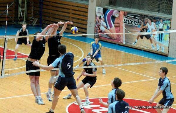 как проходят школьные соревнования по волейболу