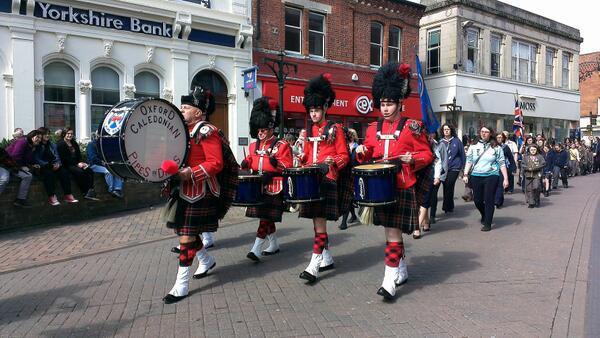 YAY! Caught the #StGeorgesParade march in #Banbury. So lovely!