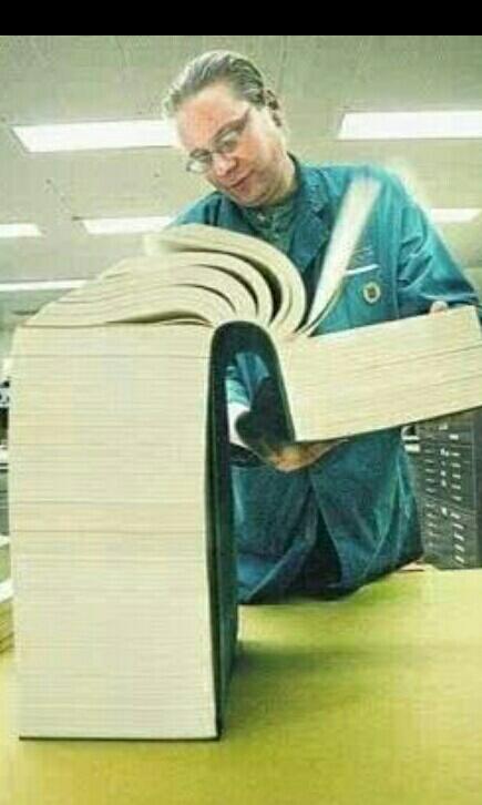 cupsofteas's tweet image. "but why don't you want to go to school tomorrow"