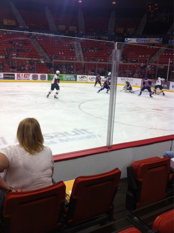 Cale_Cmoney's tweet image. So sick!!! #superclose #hockey