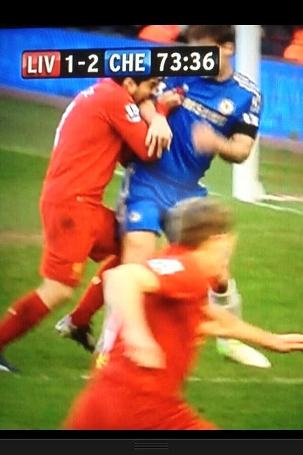 Just incase you missed it #FA let me help you out. Don't need a follow up of the Agüero stomp. #FADoYourJob