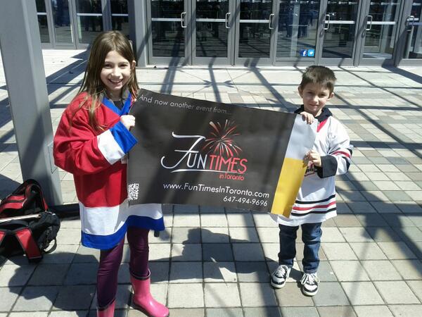 FunTimesToronto's tweet image. Live @marlies #hockey