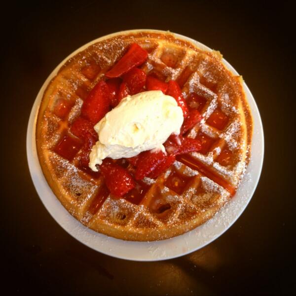 bluebottlemint's tweet photo. Wafel time. #bluebottle #wafel http://t.co/O8eSAxAa5D