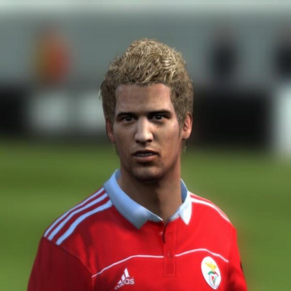 FIFAFaces's tweet photo. From now on we will be bringing you FIFA 14 faces too. Here's your first one - a brand spanking new Fabio Coentrao. http://t.co/G6lp597aZ4