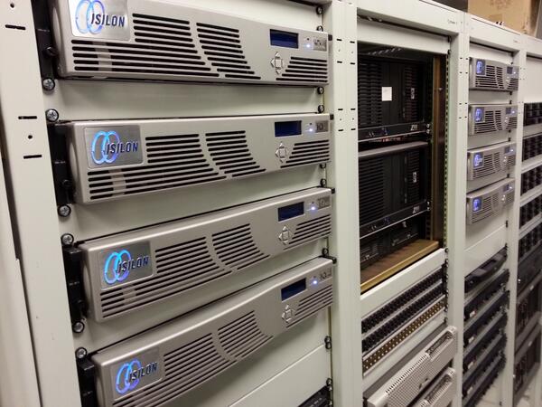 arttekcomtr's tweet photo. One of the first @EMCIsilon  clusters in Turkey but still shining. #nodowntime #EMC #isilon #isilonIQ @EMCTurkey http://t.co/JNa334pr7W