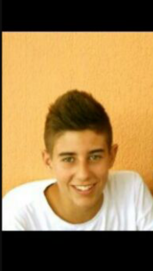 {○.○} borja {●.●} tweet media