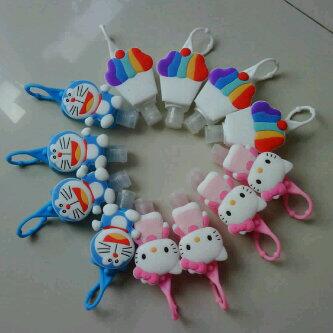 MafiaDhe's tweet image. Pocketbag+Holder ready kakak, mari di order. Only65k aja ;) grab it fast sblm kehabisan ;;) . #admin2010