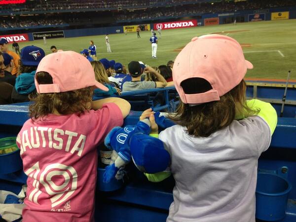 Adam_Lefler's tweet photo. @JoeyBats19 my nieces were rooting for you today! http://t.co/2jQZz9tBKK