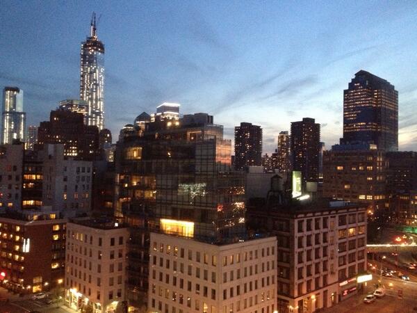 Widok z mojego hotelu. Po lewej najwyższy budynek w NY - Tower of the Nation. City that never sleeps;)