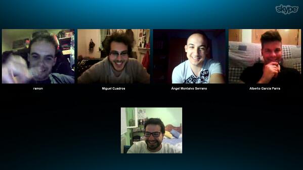 rafa_marin's tweet photo. Lo q daría por una de estas pero sin distancia de por medio @albergarcia88 @miguelitofried @amontalvoserra @ramongape http://t.co/IOGyS72wcR