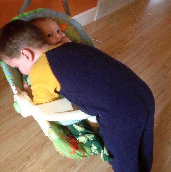 jacksonlanders's tweet photo. "We don't even have to try, it's always a hug time." http://t.co/JsSNxX51mu