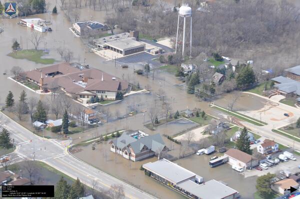A photo by the IL Wing of the Civil Air Patrol of the Des Plaines on Saturday near crest: