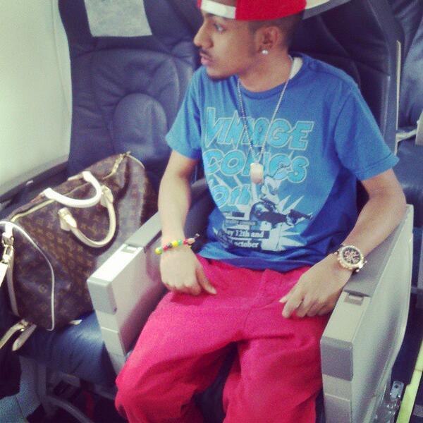 LucaDayz's tweet image. Suicide luv but v stay fly v stay high beliee dat! Off to frankfurt #hideyohoe