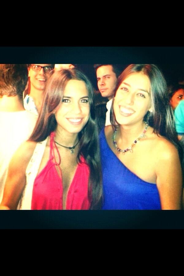 andreasanzpea's tweet photo. La guapa entre las guapas, la amiga entre las amigas. La que tiene lo que pocos tienen. @4MariaCarrion ❤❤❤ http://t.co/xhzCaEyxlp