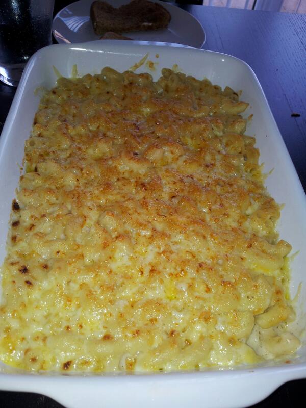 bissett0510's tweet image. Angies food porn #homemademacandcheese