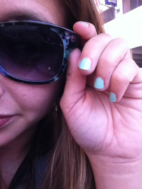 @seventeenmag #manicuremonday #mintmonday #floralglasses #covergirllipstick