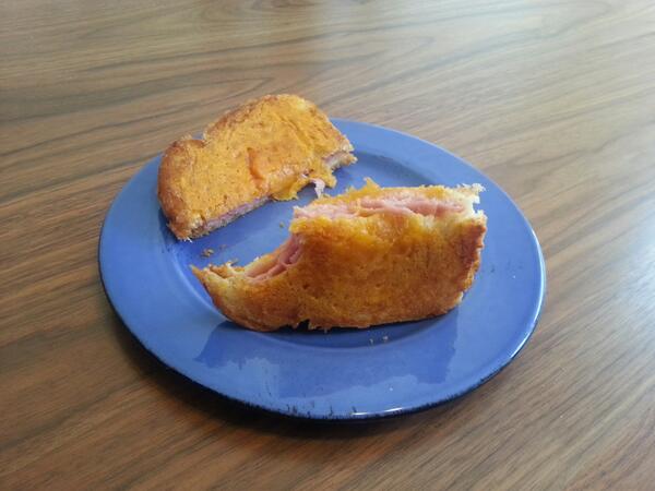 BeginnerCook's tweet photo. How it turned out. So... freaking... delicious. Cheese on bread on cheese on ham. All cooked in butter. Pure joy! http://t.co/RGPQ4275U7