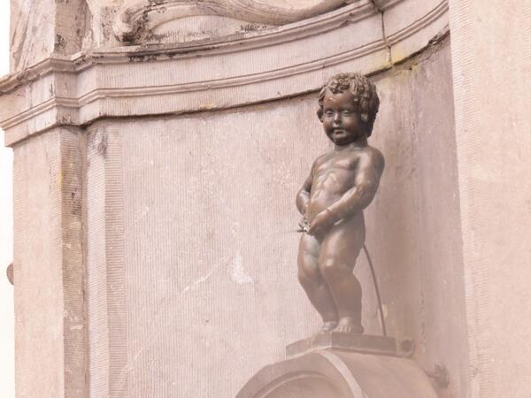 Inspector_5's tweet photo. Maneken Pis @MaxKnoxcycling http://t.co/QIYATu1XcR