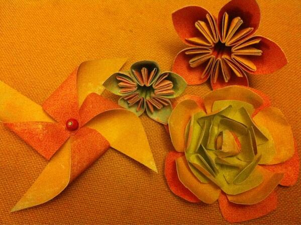 LisaAnchin's tweet image. This evening&apos;s projects. #funwithpaper