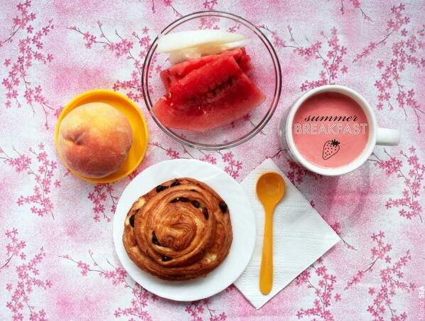 Buna dimineata! Sa avem o zi inspirata si senina!