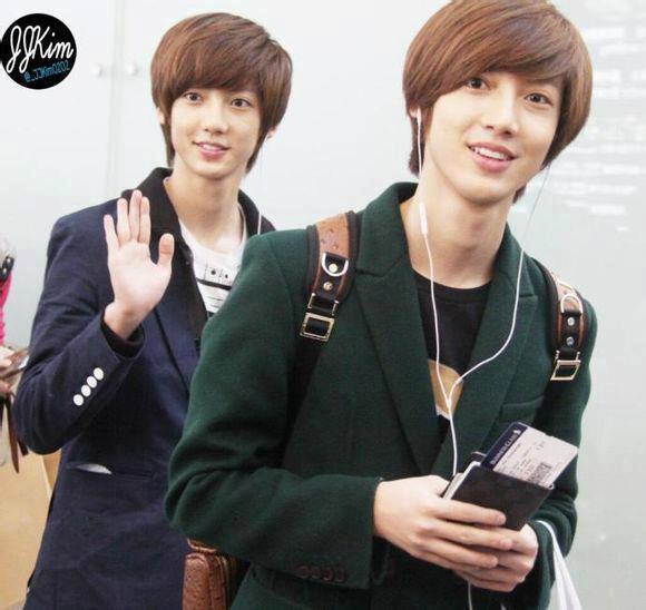 G_BoyFriendINA's tweet photo. Cr: as tag :D ♥ #19thJoTwinsDay #700DayswithBOYFRIEND http://t.co/NNz2Bfwcyi
