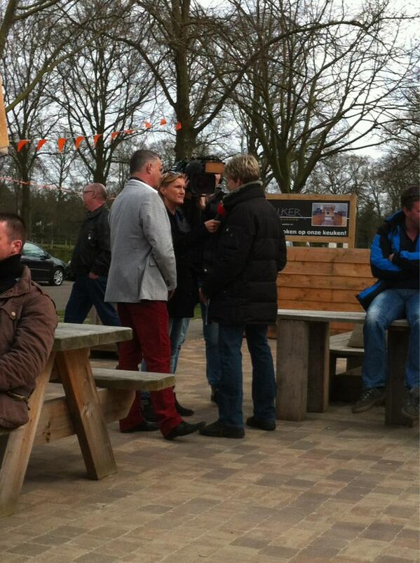 <a href="/KlaasPruimTerug/">Klaas Pruim Terug</a> De cameraploeg in aktie. Interview #Klaas