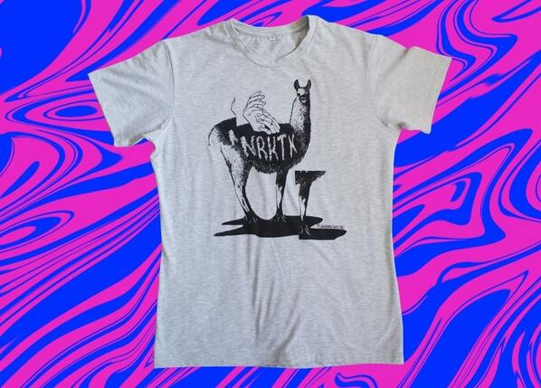 Траурная футболка NRKTK!
Купить можно завтра на концерте в Москва Hall.
Тираж ограничен!
#flakonkishochki
#nrktk
†