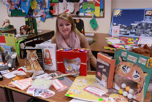 USWfbs's tweet photo. @USWPsych photos from our Story Sack Exhibition are now available online at: http://t.co/QaTidOZBGK http://t.co/fu5Cnam3LQ