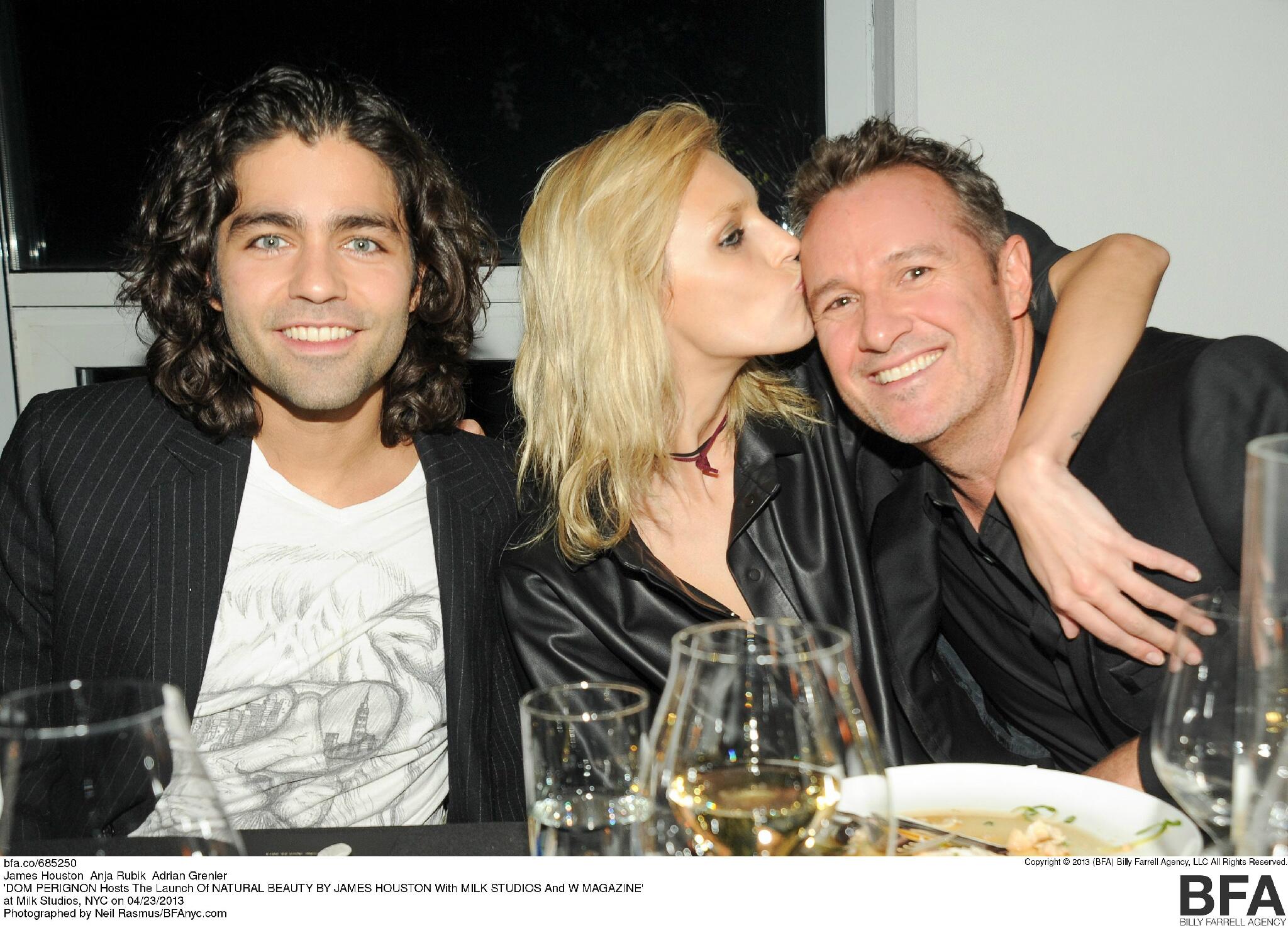 BIjqeCTCIAI6I7R.jpg:large